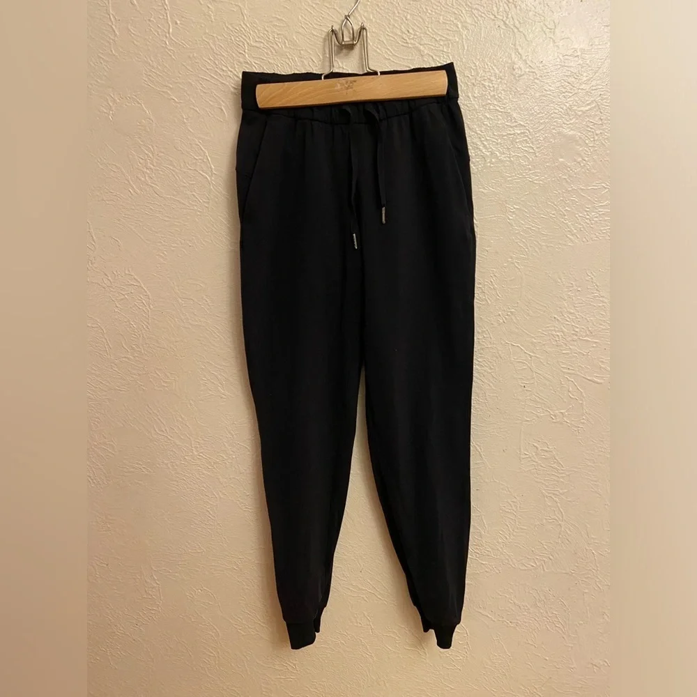 Lululemon joggers
